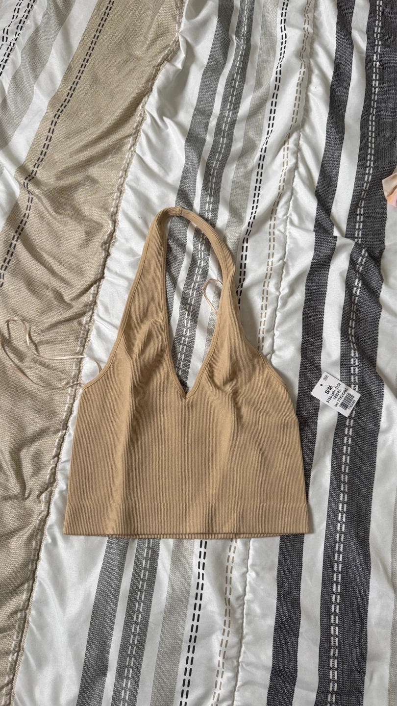 3 tops - photo 2