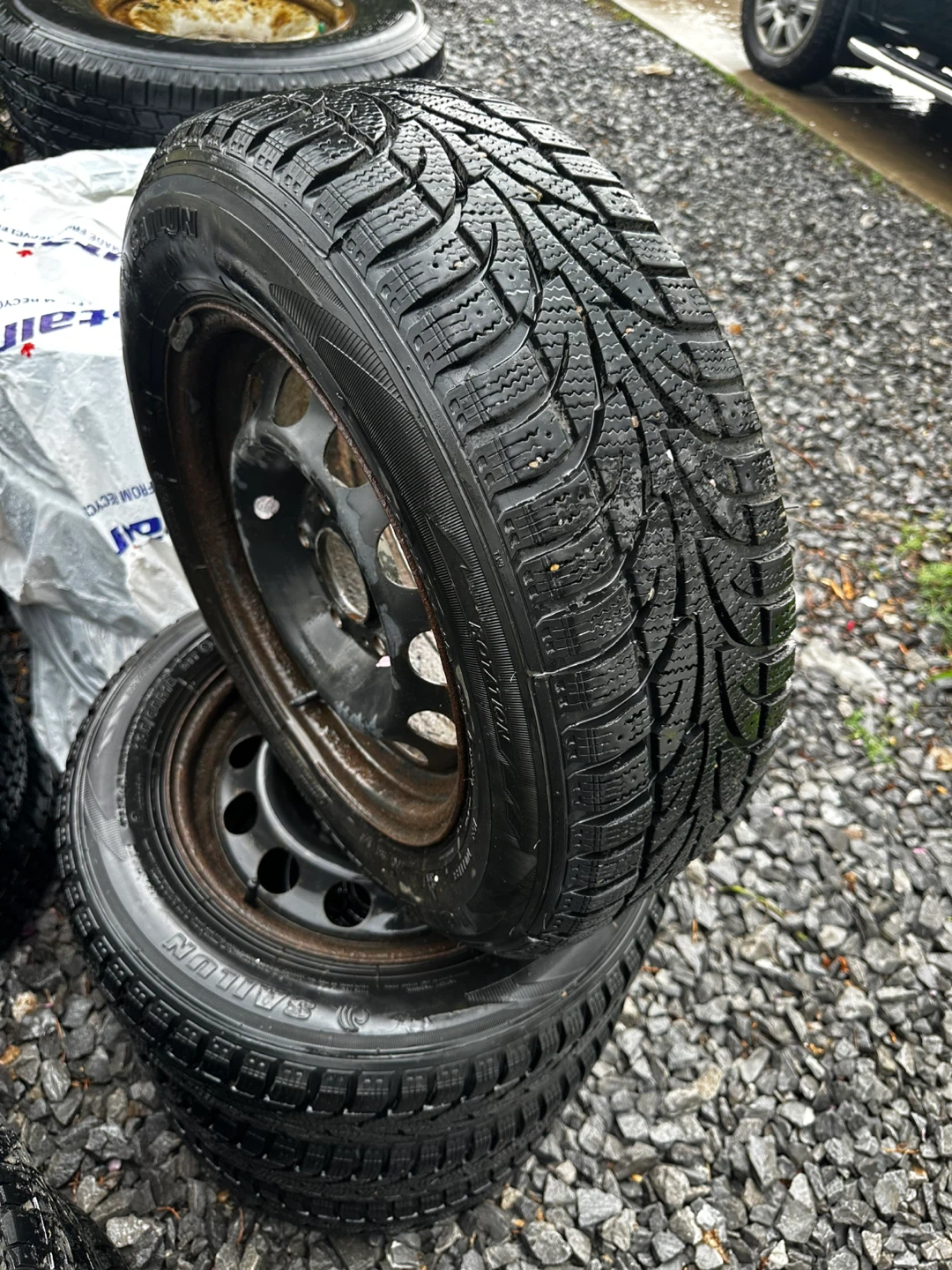 BMW Hubcaps and Winter Tires - photo 2