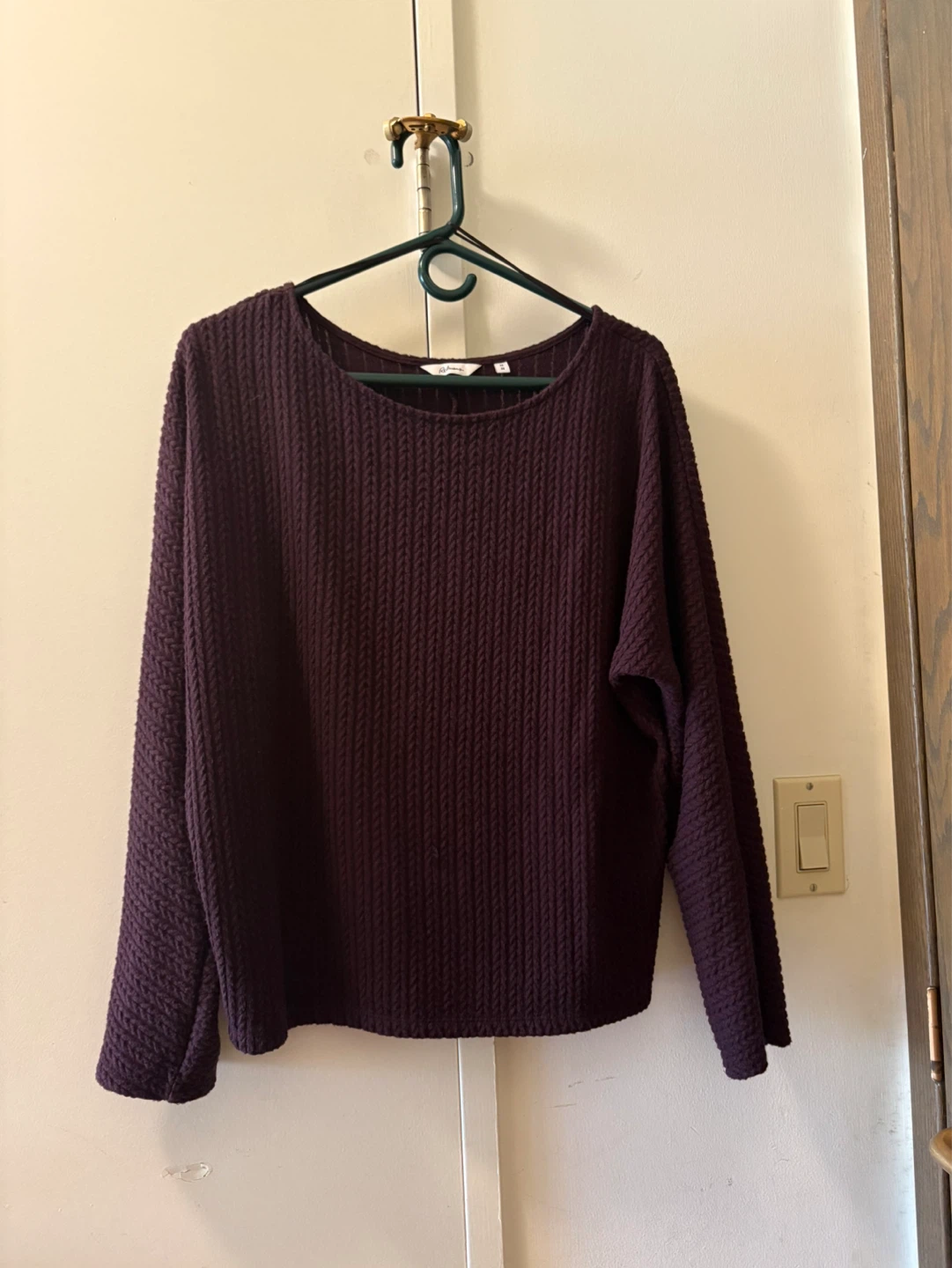 Reitmans Long Sleeve Top - Size M