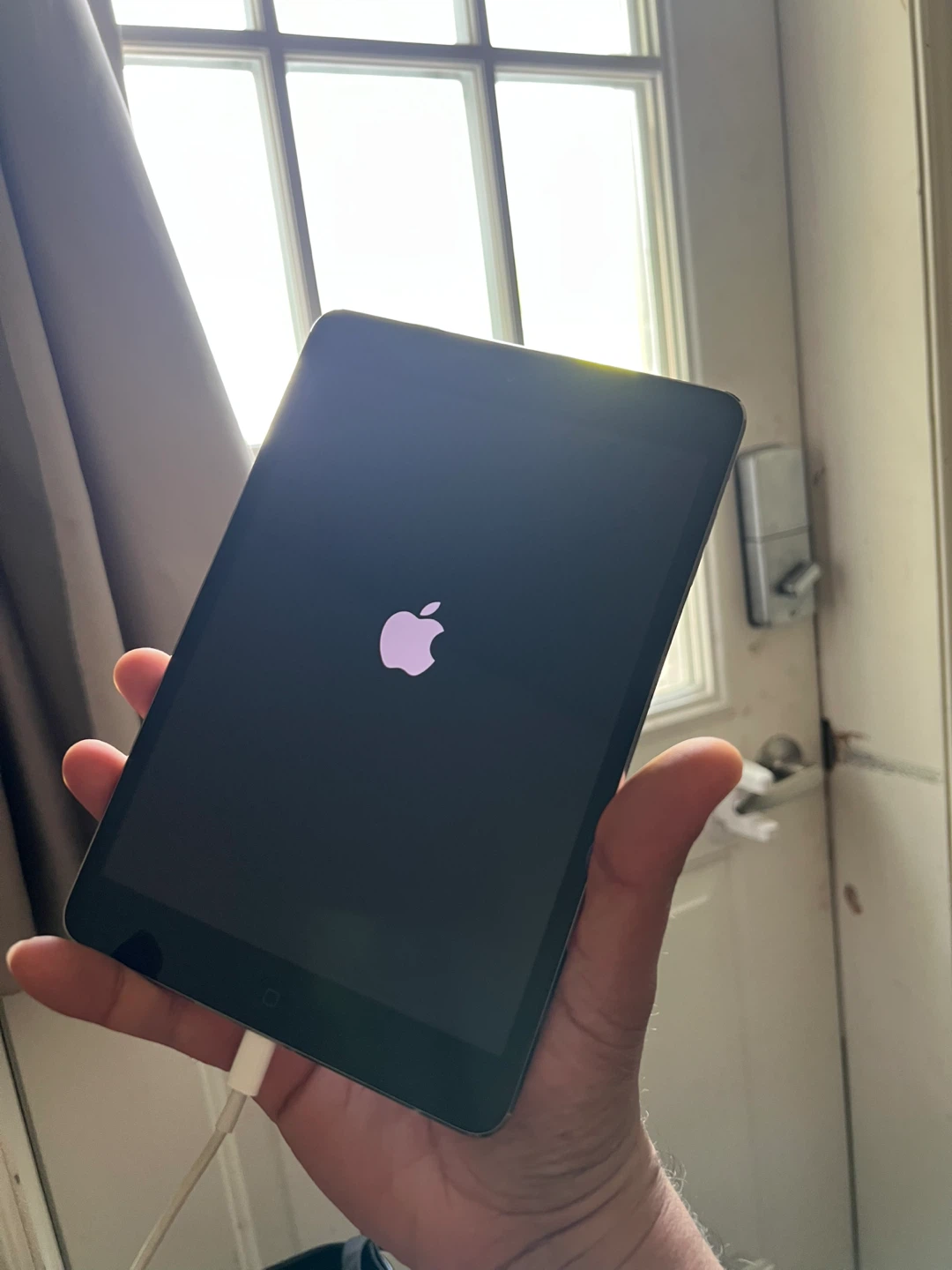 Apple iPad Mini 2 - photo 2