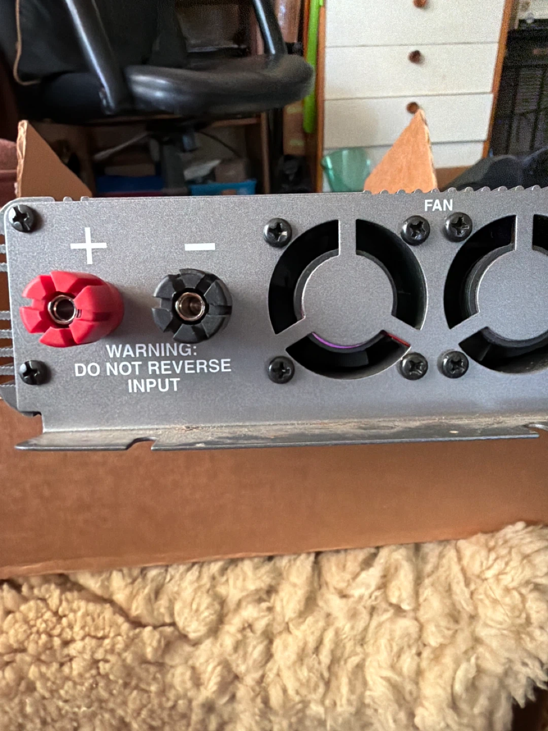 Superex 600 Watt Power Inverter - photo 3