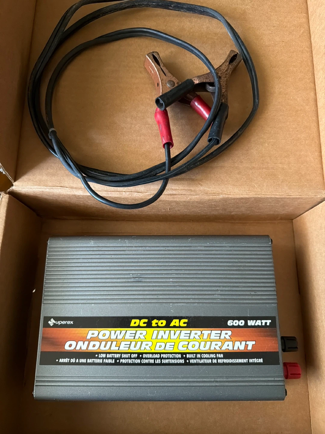 Superex 600 Watt Power Inverter - photo 2