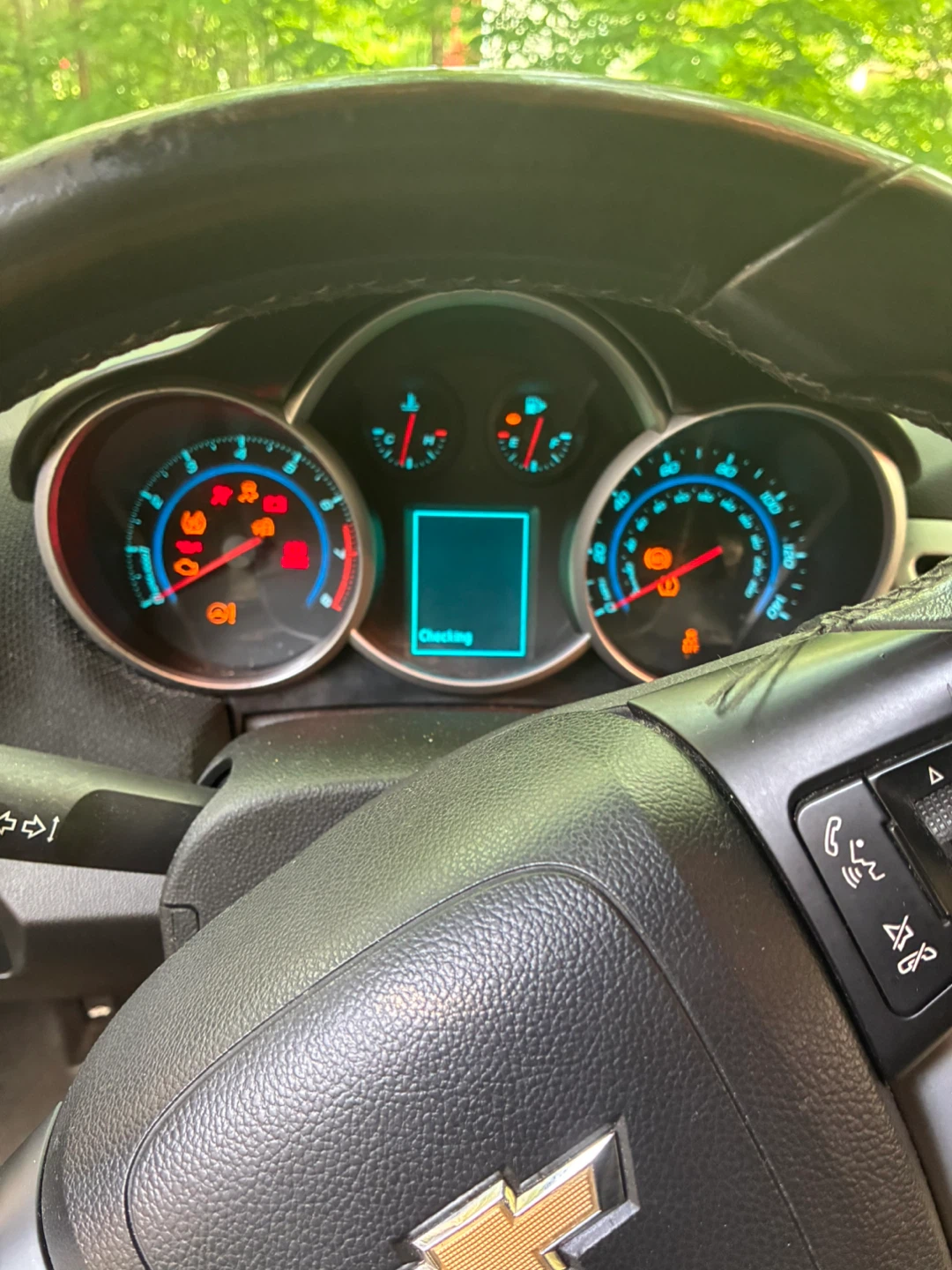 2014 Chevrolet Cruze LT Sedan - photo 3