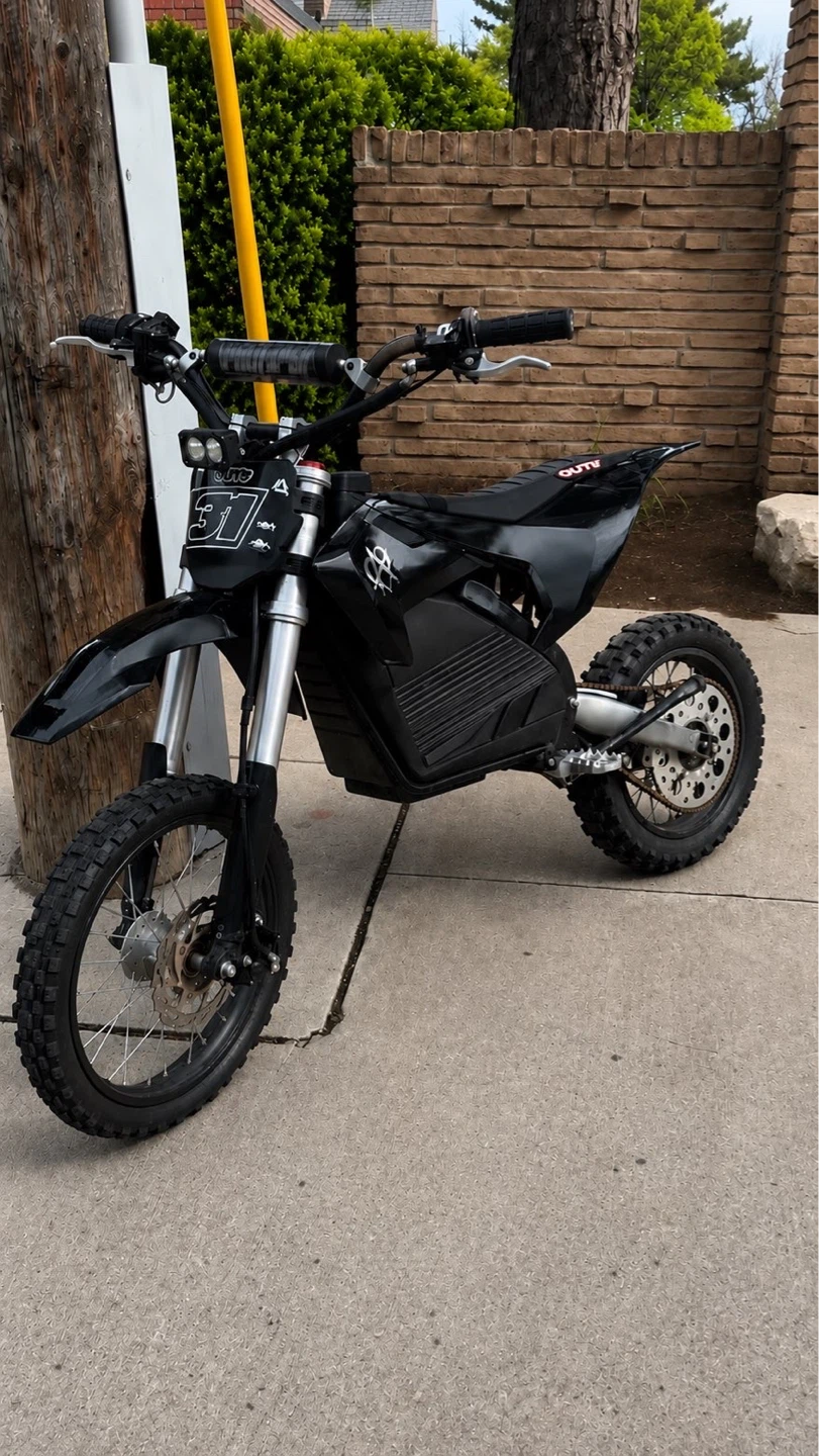 Black Electric Dirt Bike 76v