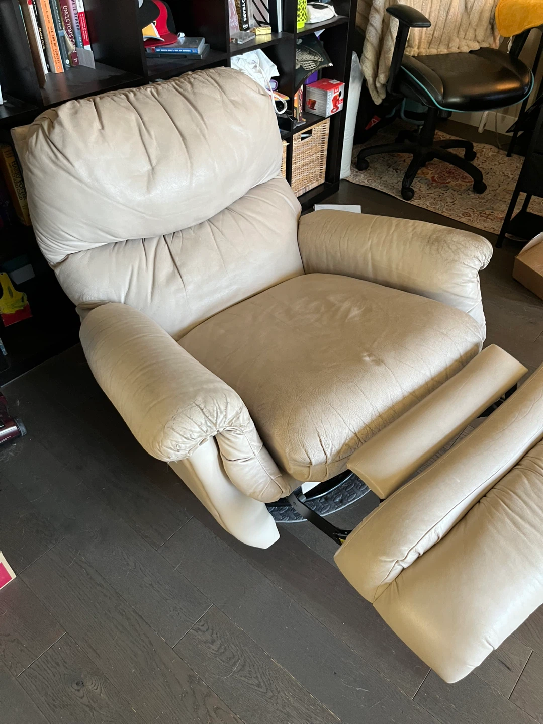 Lazy boy Cream Leather Recliner Chair - photo 2