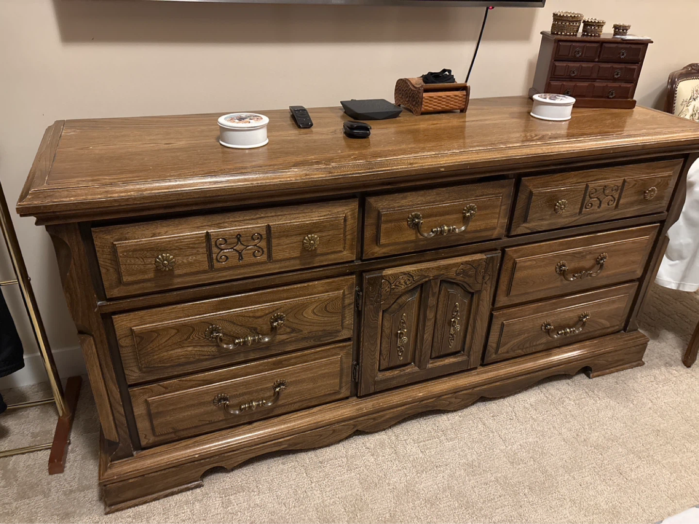 Wooden Dresser with 9 Drawers