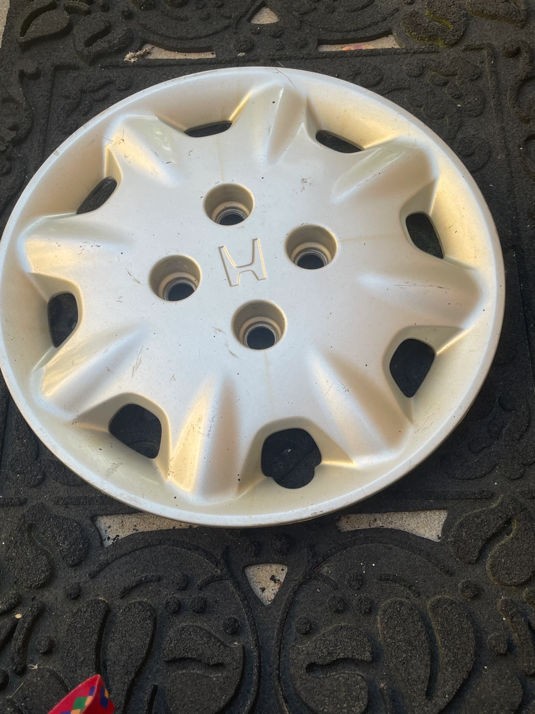 Honda Hubcap x 4 any offer accepted at garage sale.