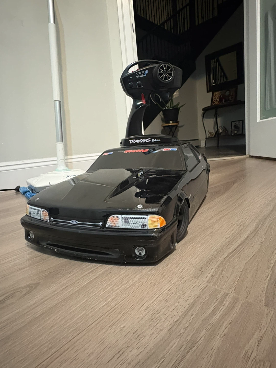 Traxxas 2.4GHz RC Car - photo 5