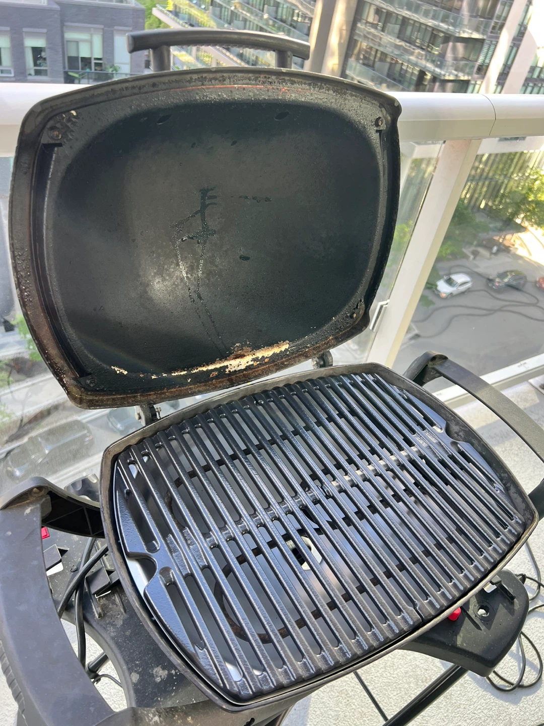 Weber Q1400 Portable BBQ Grill - photo 3