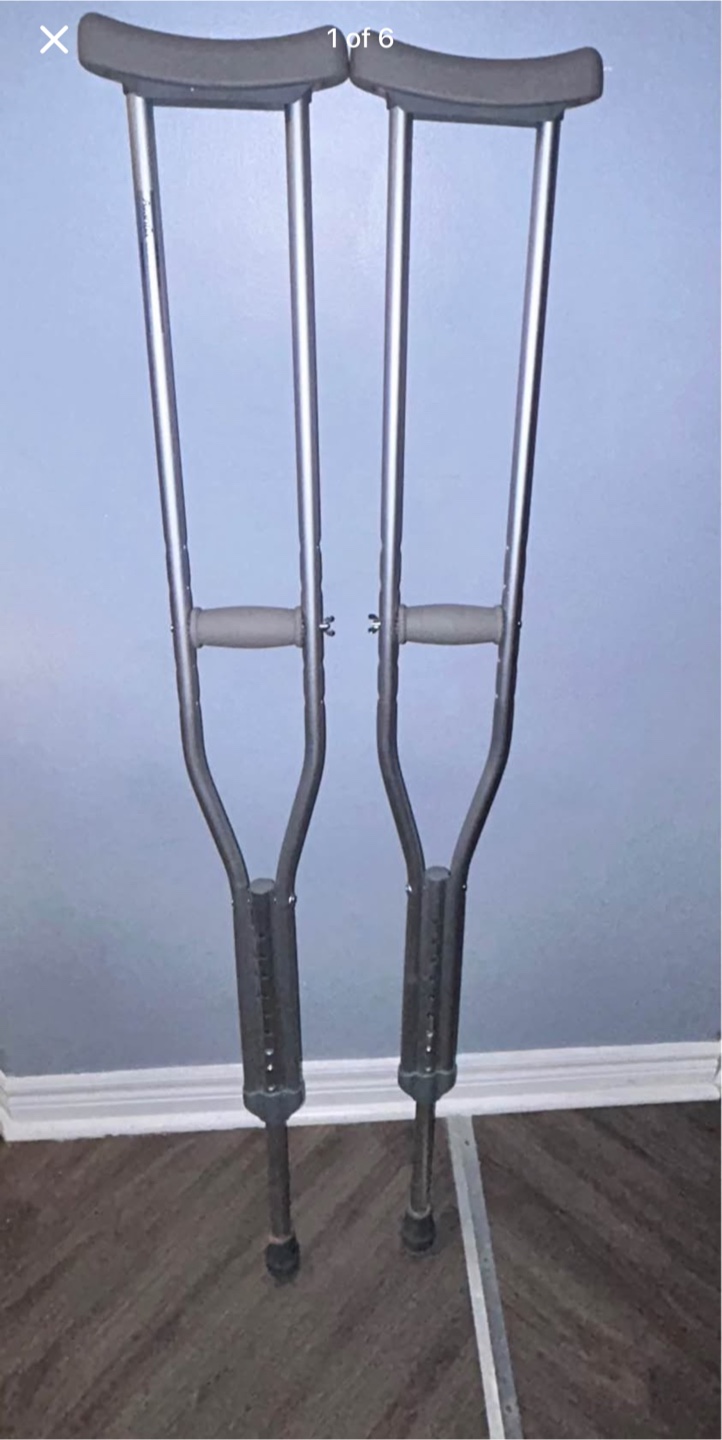 Avantia Medical Crutches