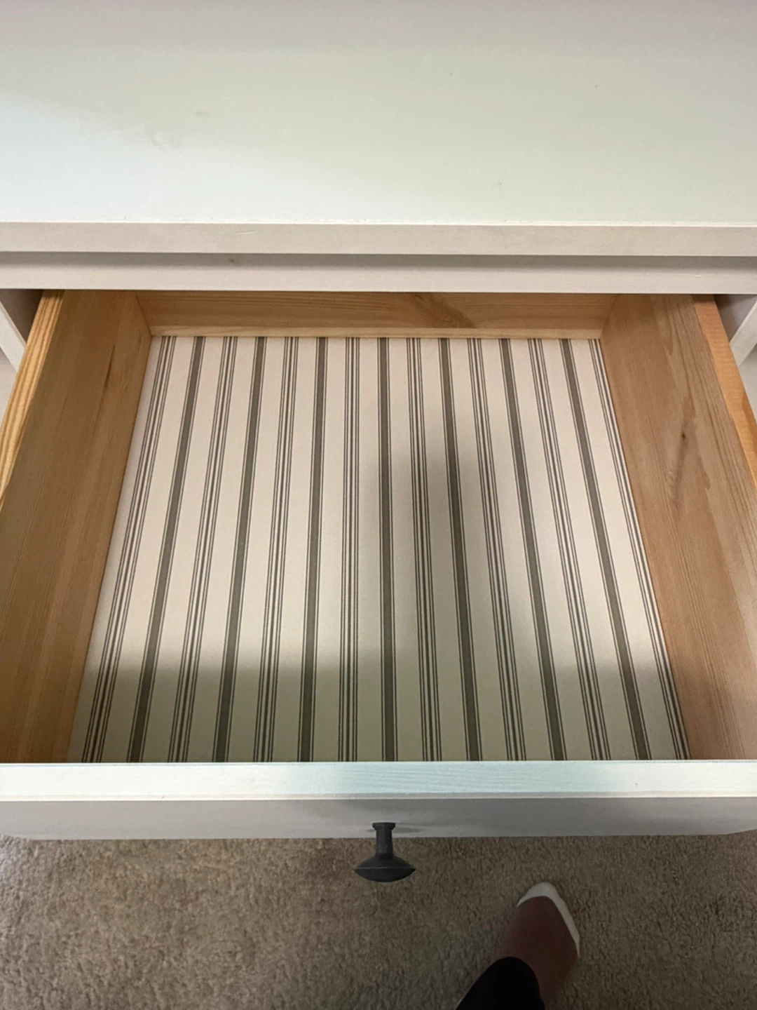 White Sideboard/Dresser with 3 Drawers and 2 Doors - photo 3