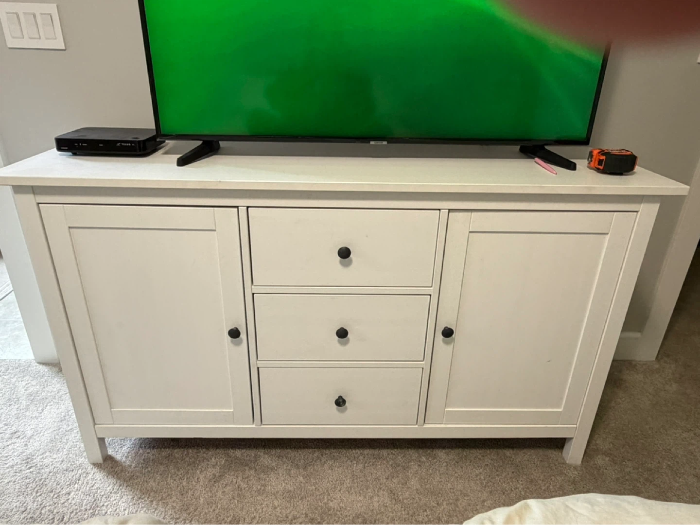 White Sideboard/Dresser with 3 Drawers and 2 Doors