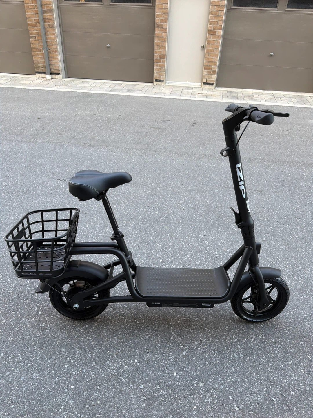IZIP Electric Scooter with Seat and Basket
