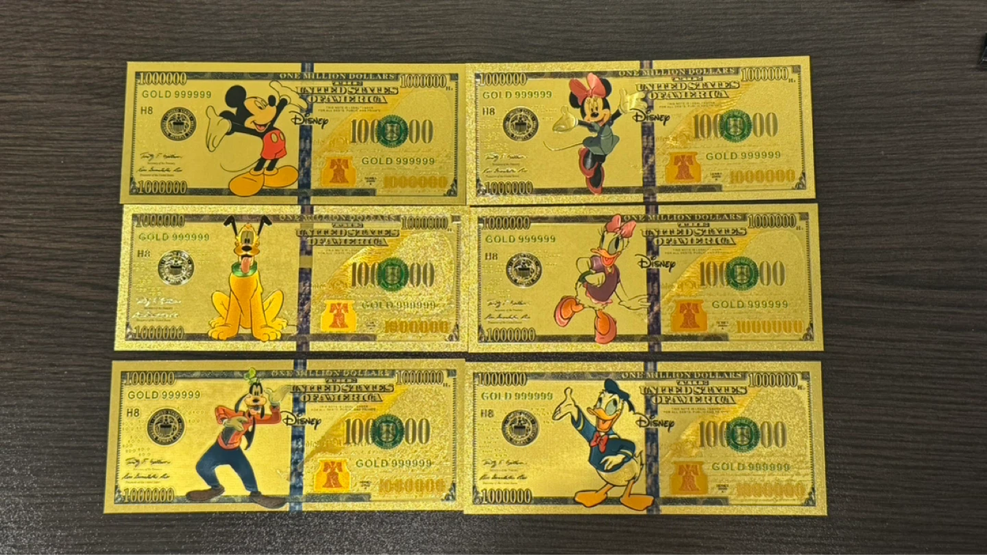 Disney Mickey Mouse and Friends Gold foil Banknote Collection