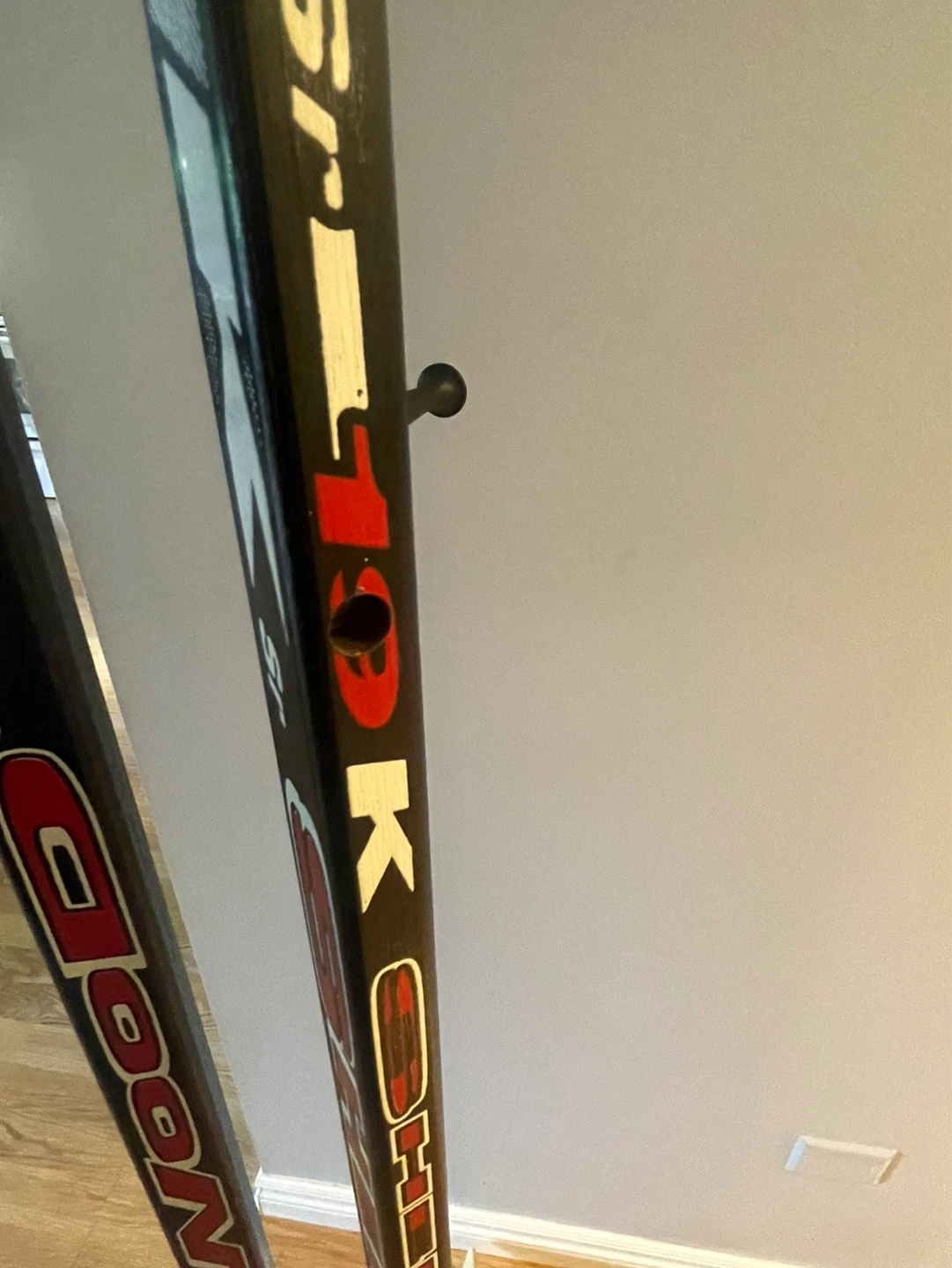 Detroit Red Wings Hockey Stick Coat Rack - photo 4