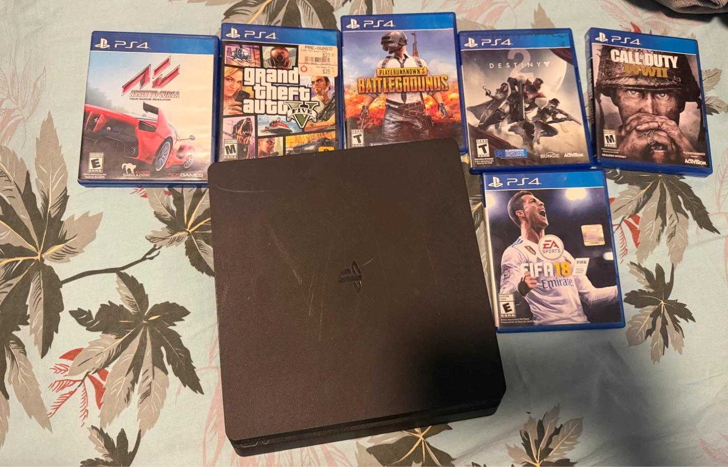 PlayStation 4 Console with 6 Games - photo 2