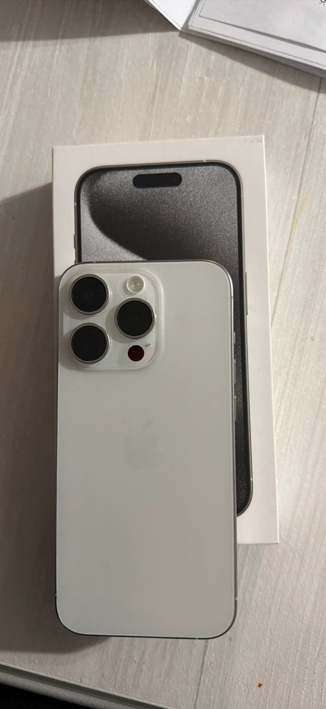 Apple iPhone 15 Pro - 128GB - White - photo 2