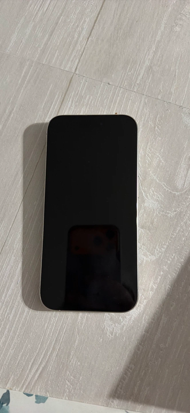 Apple iPhone 15 Pro - 128GB - White