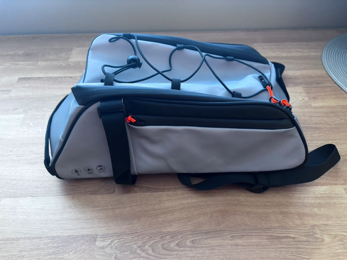 BRAND NEW Cycling Rear  Bag/Backpack - photo 2