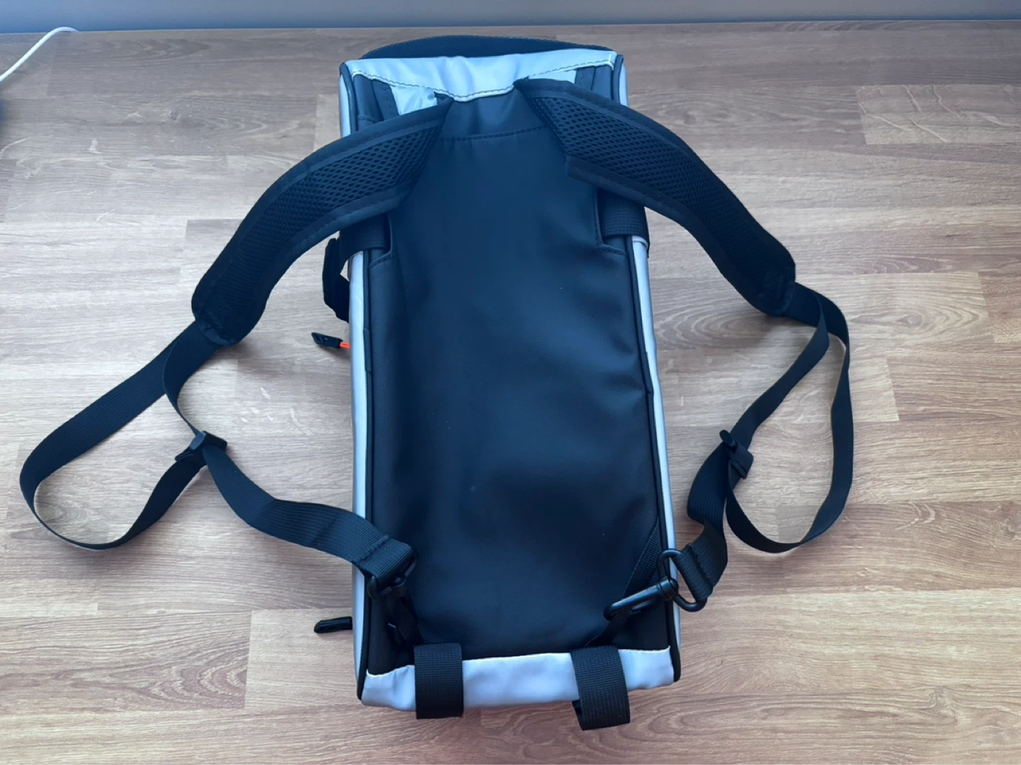 BRAND NEW Cycling Rear  Bag/Backpack - photo 5