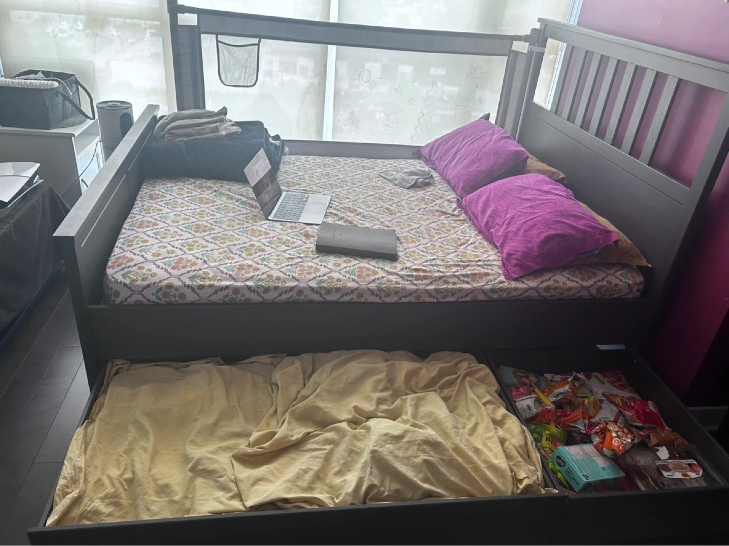 Dark Wood Daybed with Large Storage Drawer - photo 3