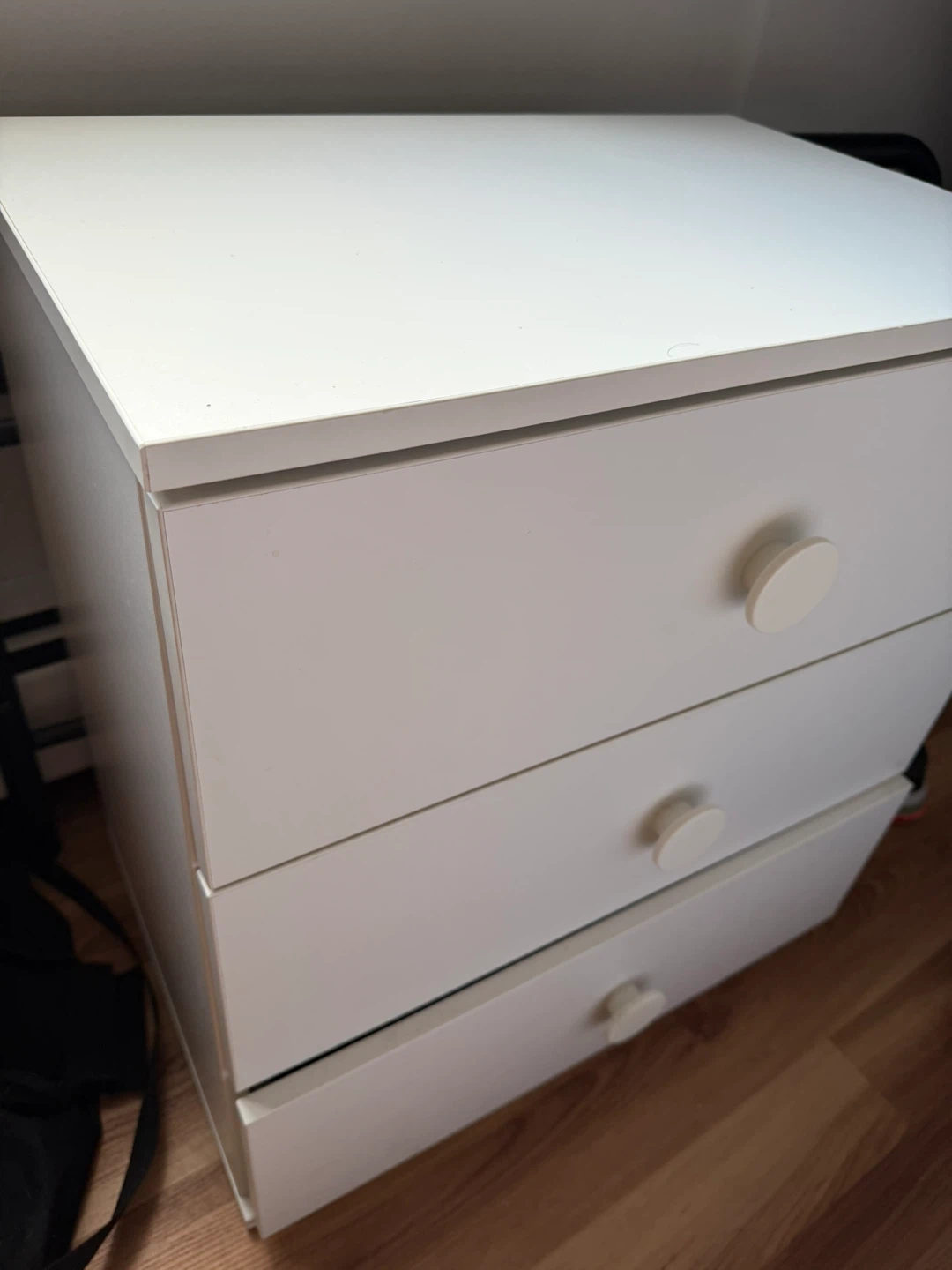 White 3-Drawer Dresser - photo 2