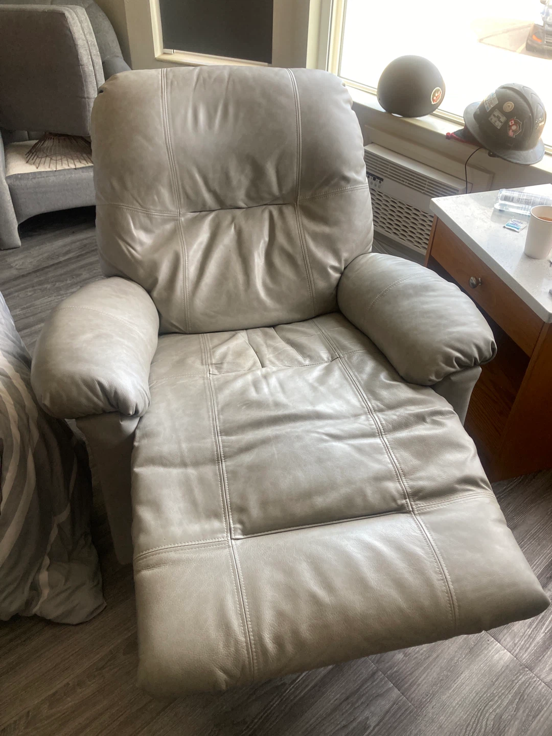Grey Leather Recliner Chair - photo 2