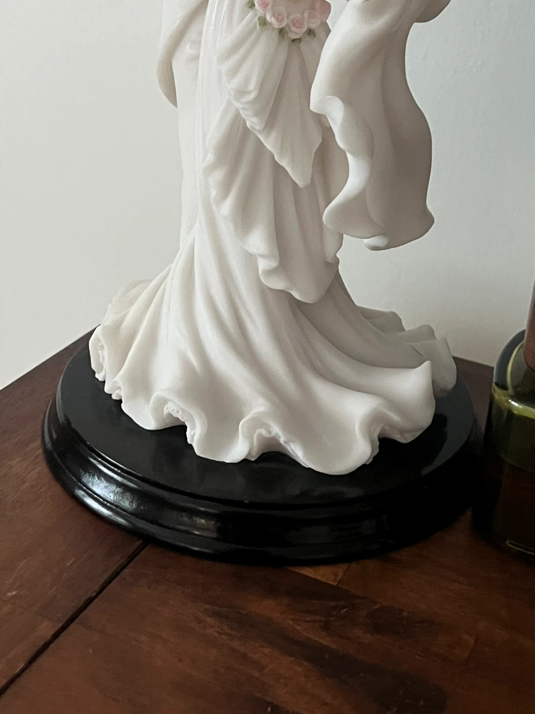 Wedding Couple Figurine Cake Topper - photo 3