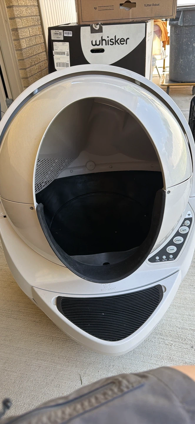 Litter-Robot LR3C-1000 Automatic Self-Cleaning Cat Litter Box - photo 3