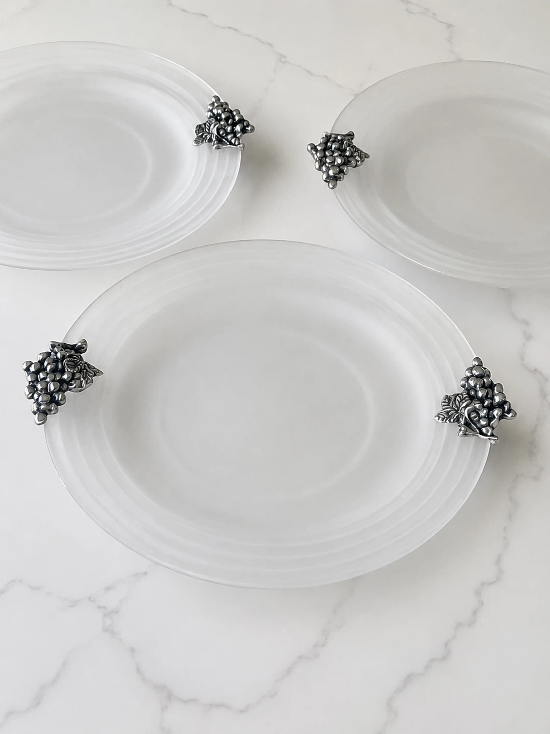 Set of 3 Frosted Glass Plates with Grape Accents - photo 2