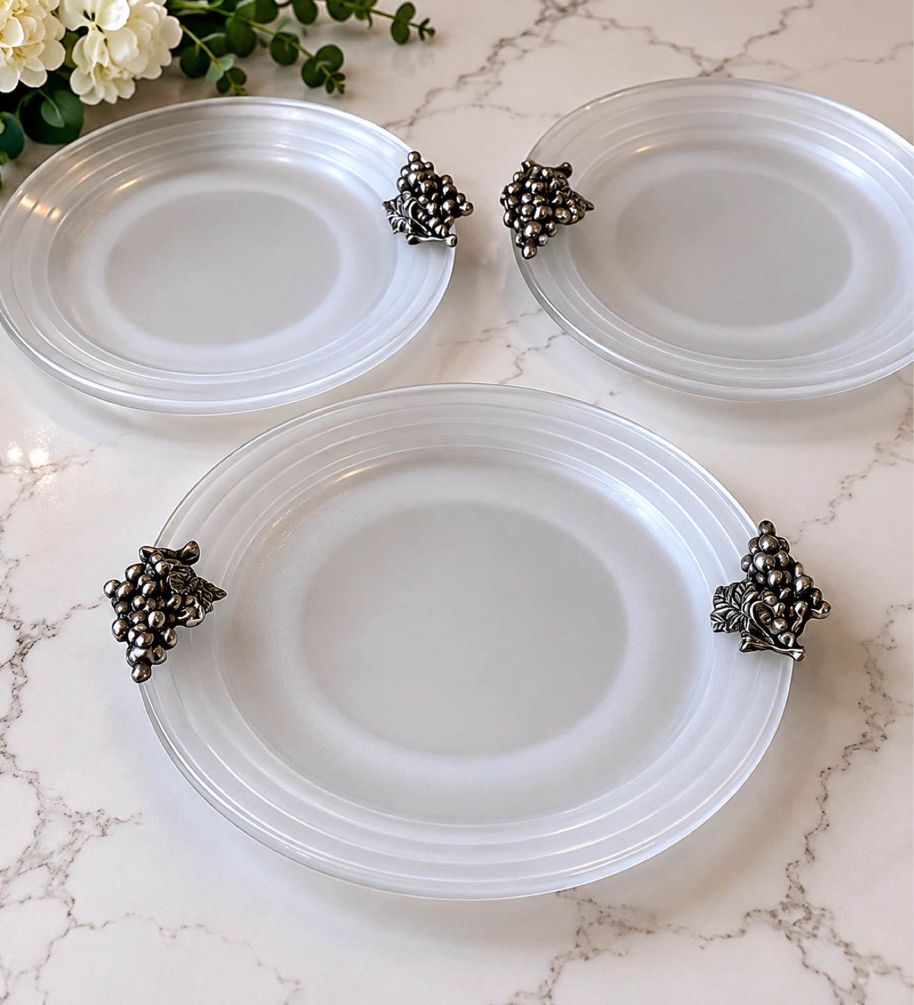 Set of 3 Frosted Glass Plates with Grape Accents