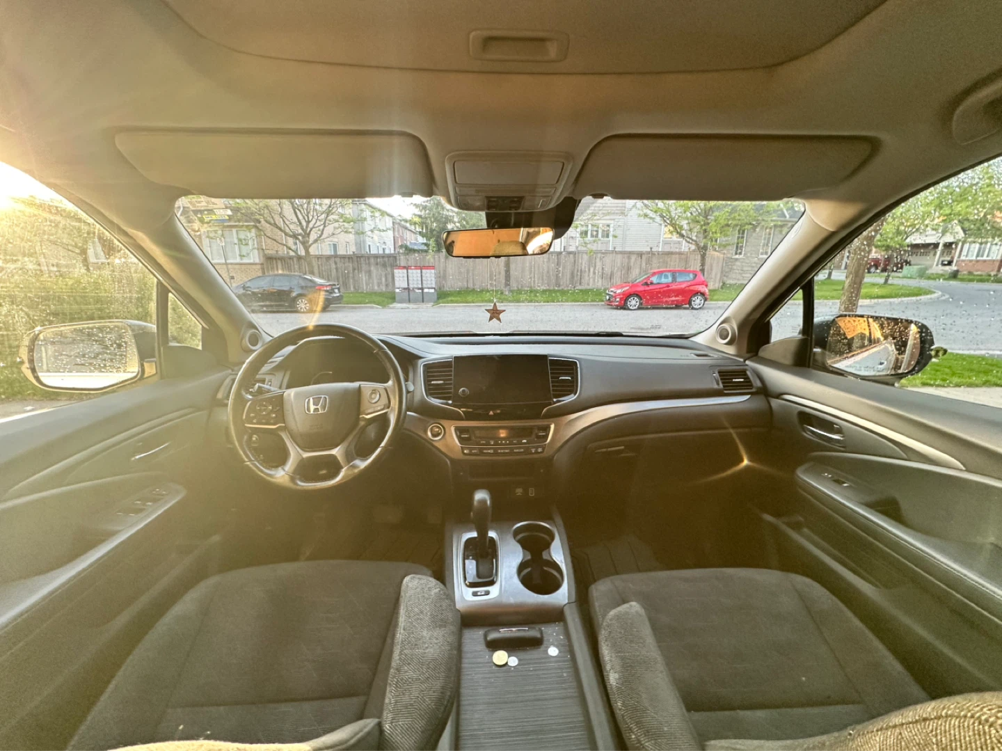 White Honda Pilot SUV - photo 5