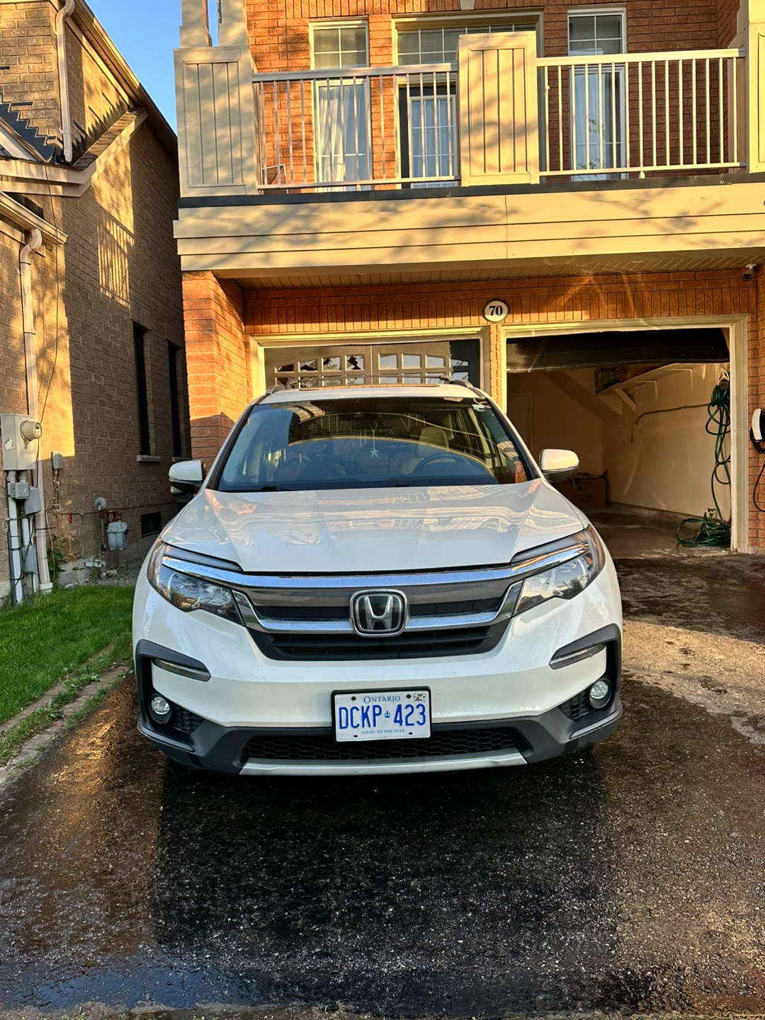 White Honda Pilot SUV