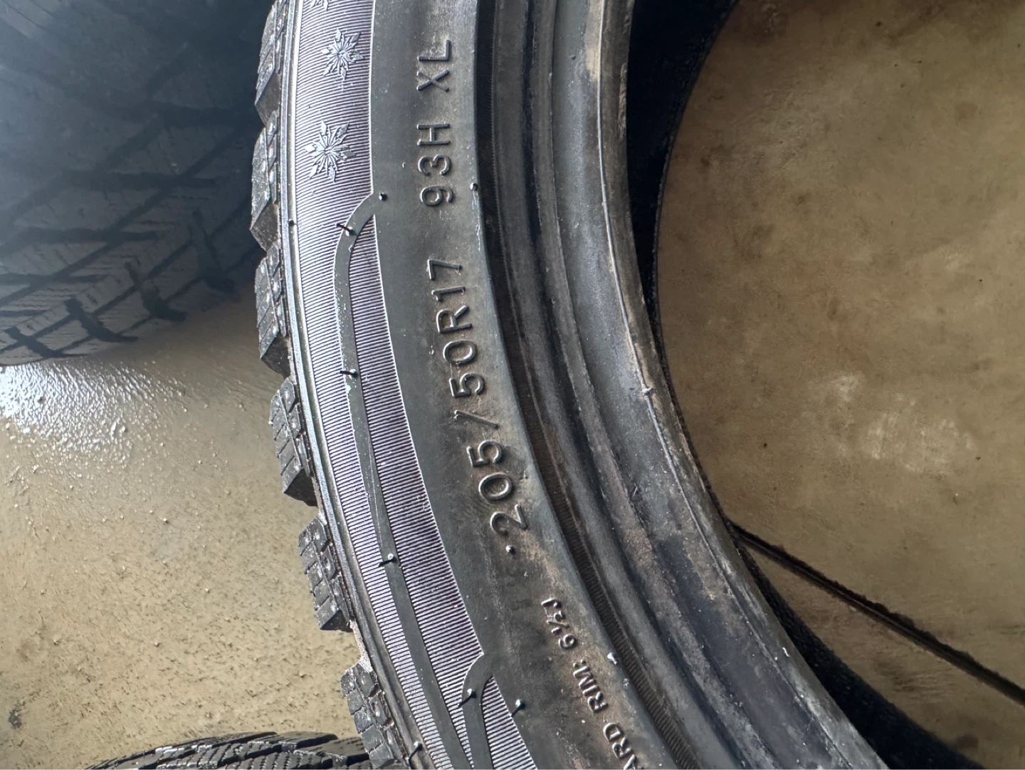 205/50R17 sailun ice blazer wstx (dot 2225) set of 4 tires - photo 4
