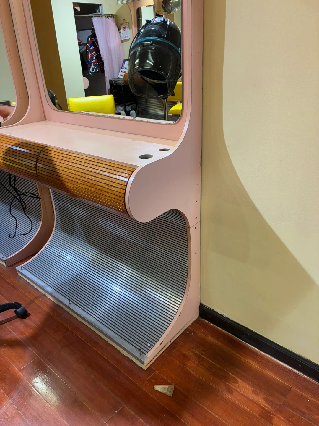 Salon Styling Station with Mirror and light - photo 2