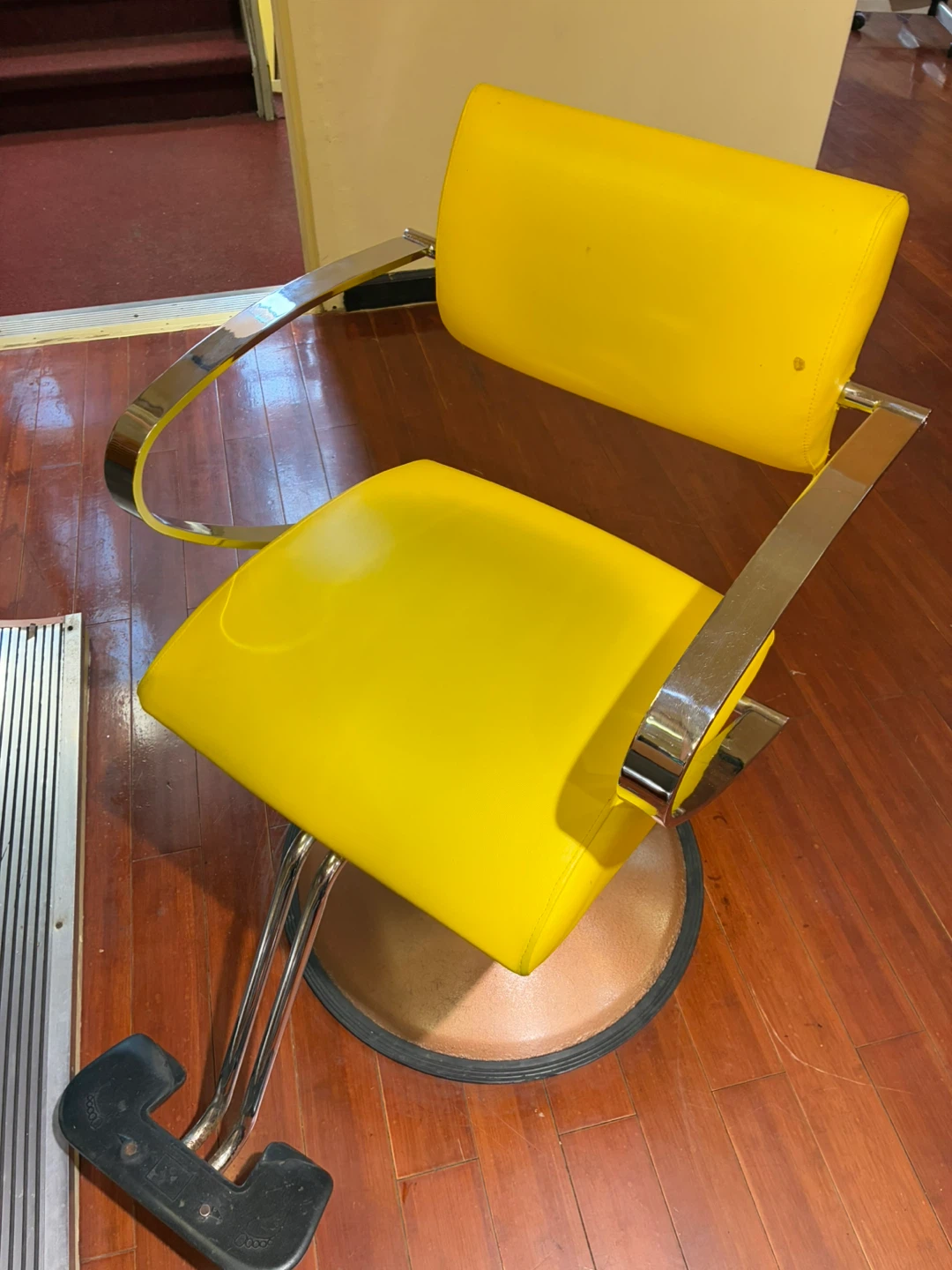 Yellow Styling Chair