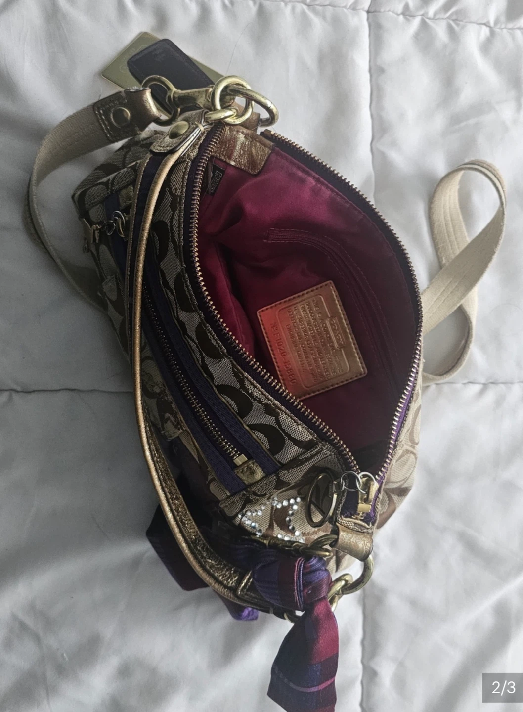 Coach Signature Canvas Hobo Bag - photo 2