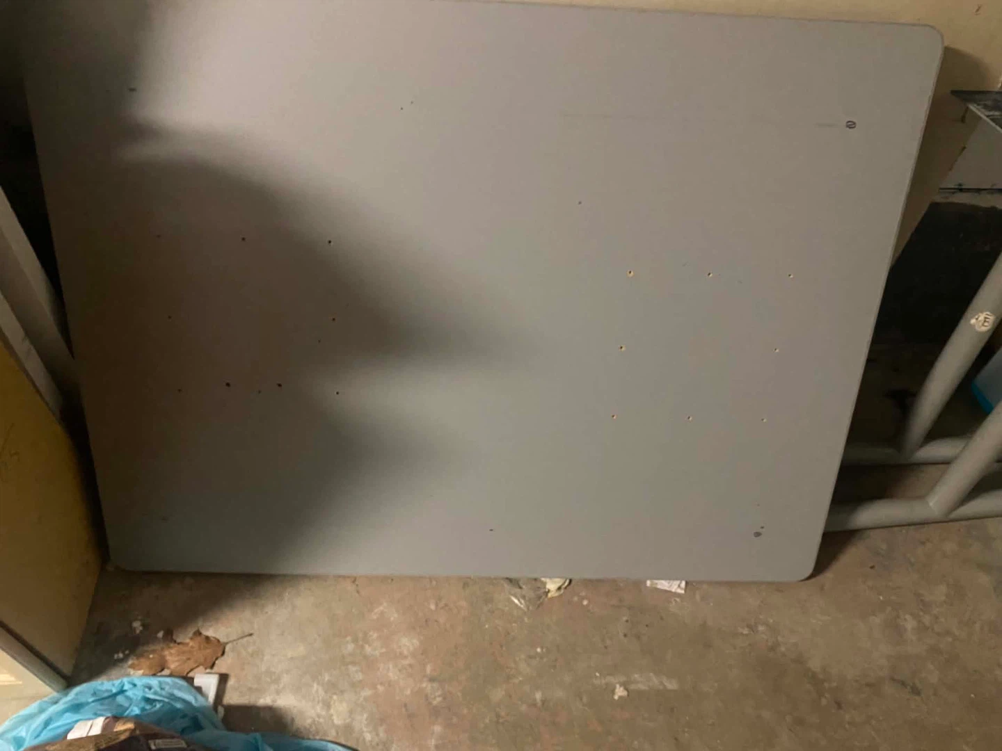 Grey Table Top and cabinet both free - photo 5