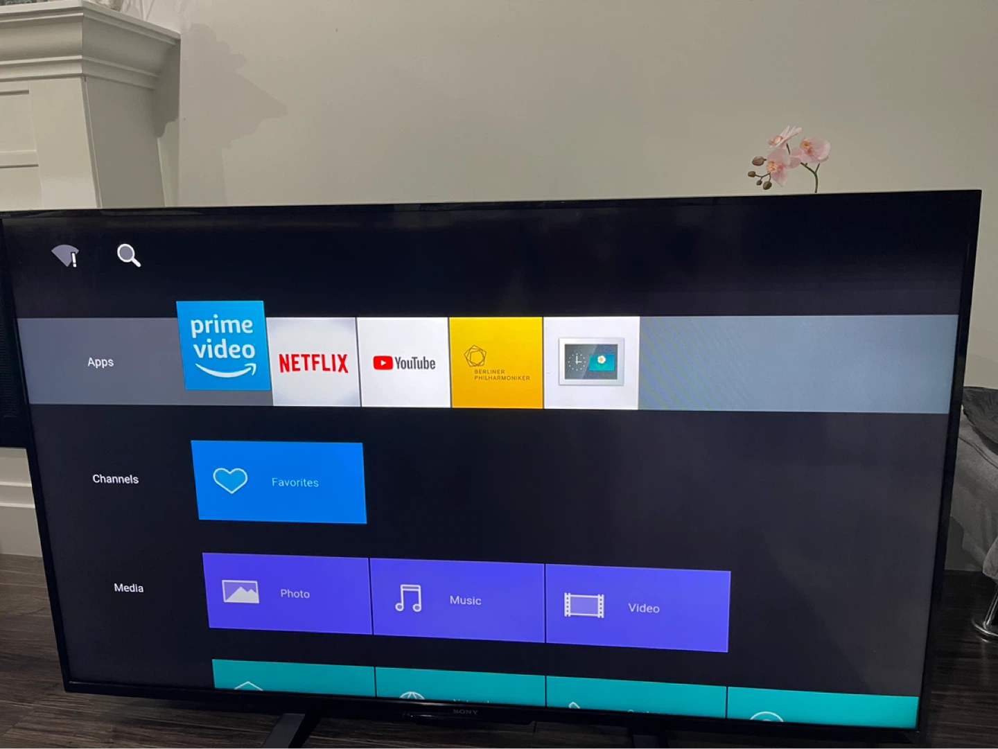Sony 60-inch 4K UHD TV KD-60X690E