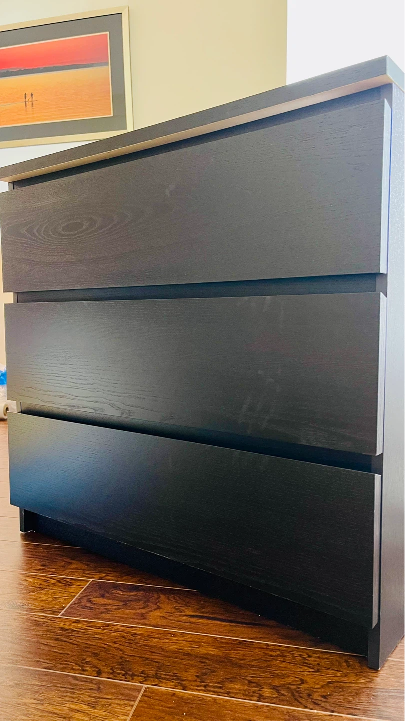 Black 3-Drawer Dresser