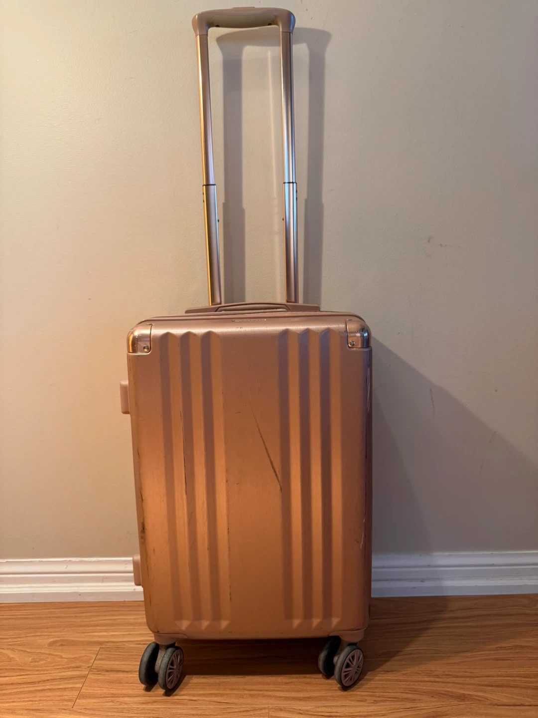 Carry-On Suitcase w/360° Spinner Wheels Retails: $425+tax - photo 2