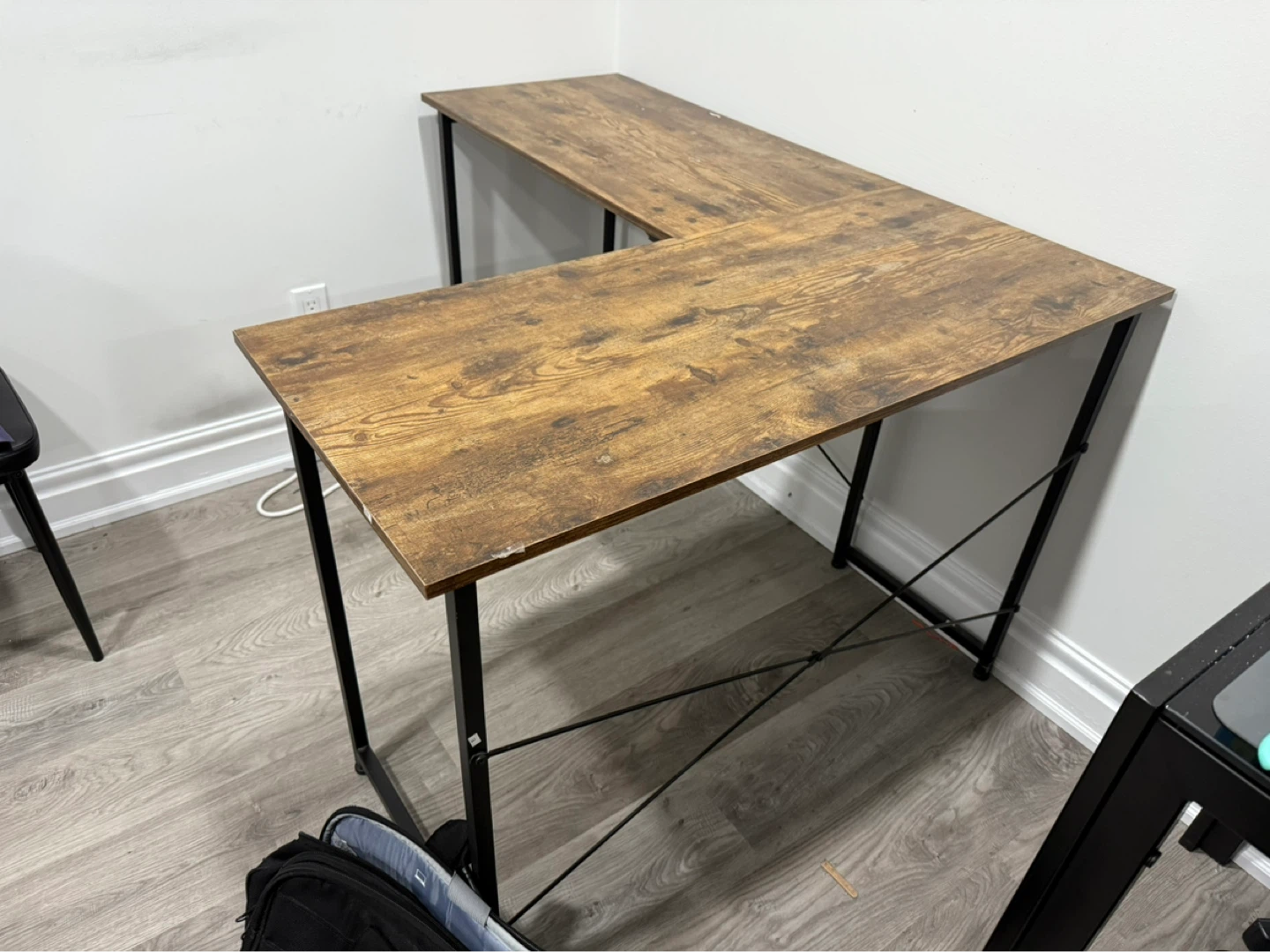 L-Shaped Desk - photo 2