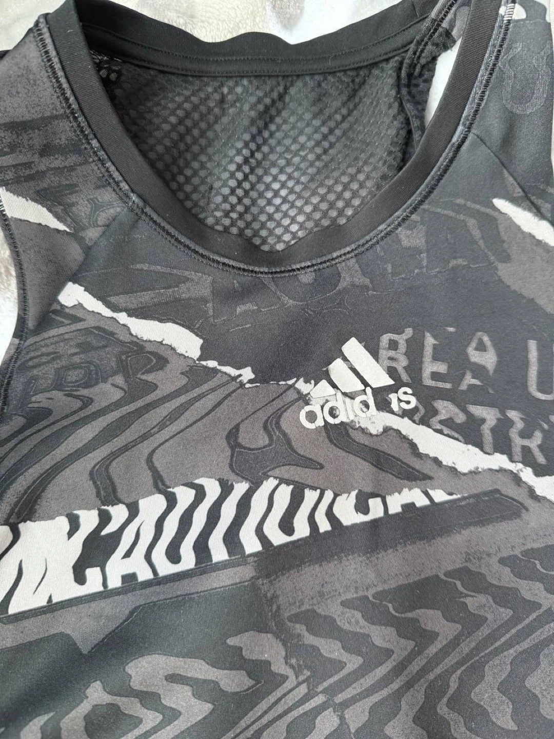 Adidas Training Crop Top - size L - photo 3