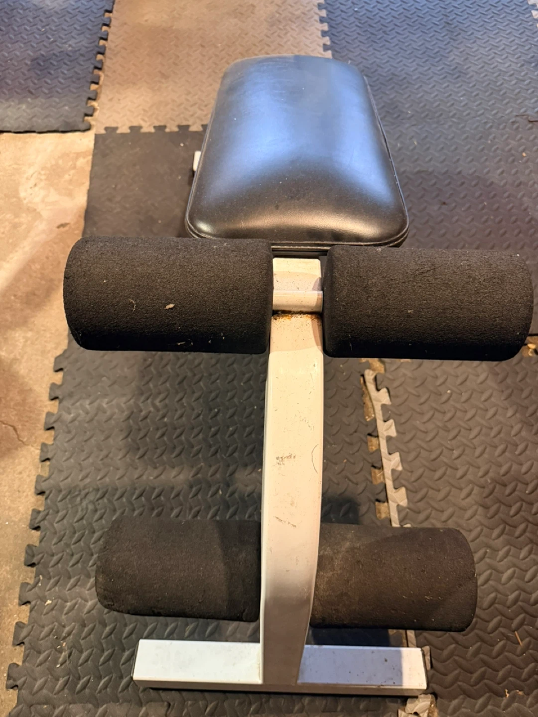 Black Sit Up Bench - photo 2
