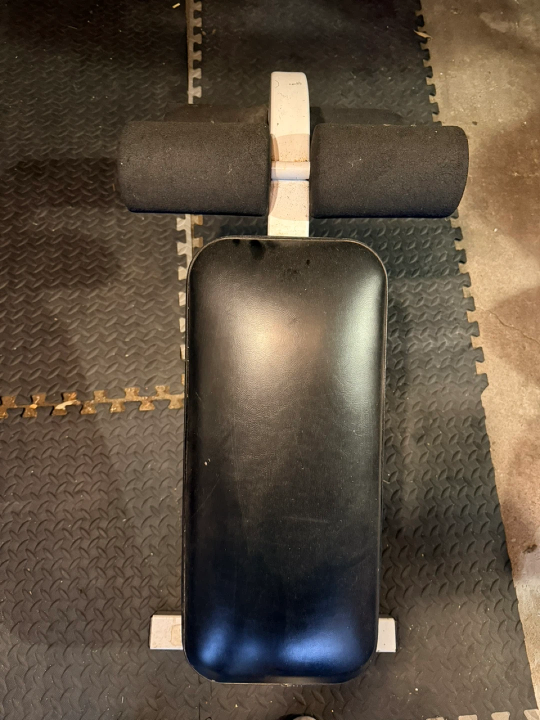 Black Sit Up Bench