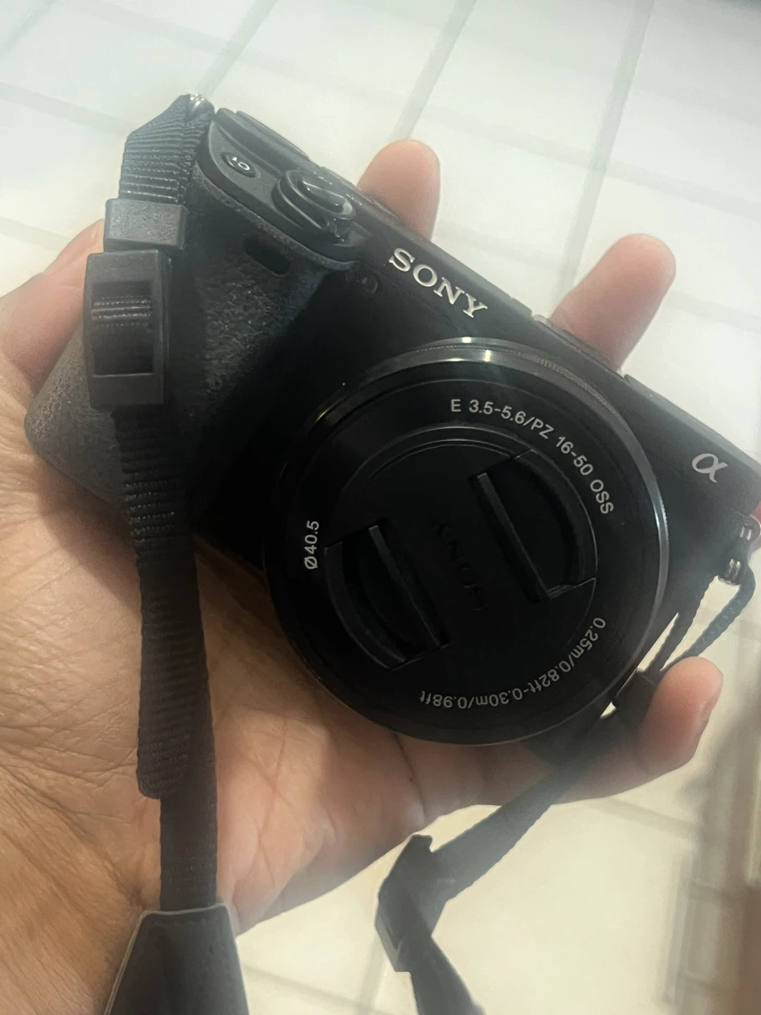 Sony Alpha a6000 Mirrorless Camera with 16-50mm Lens