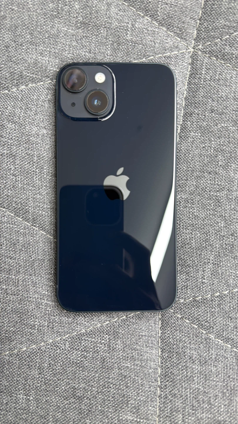 Apple iPhone 13
