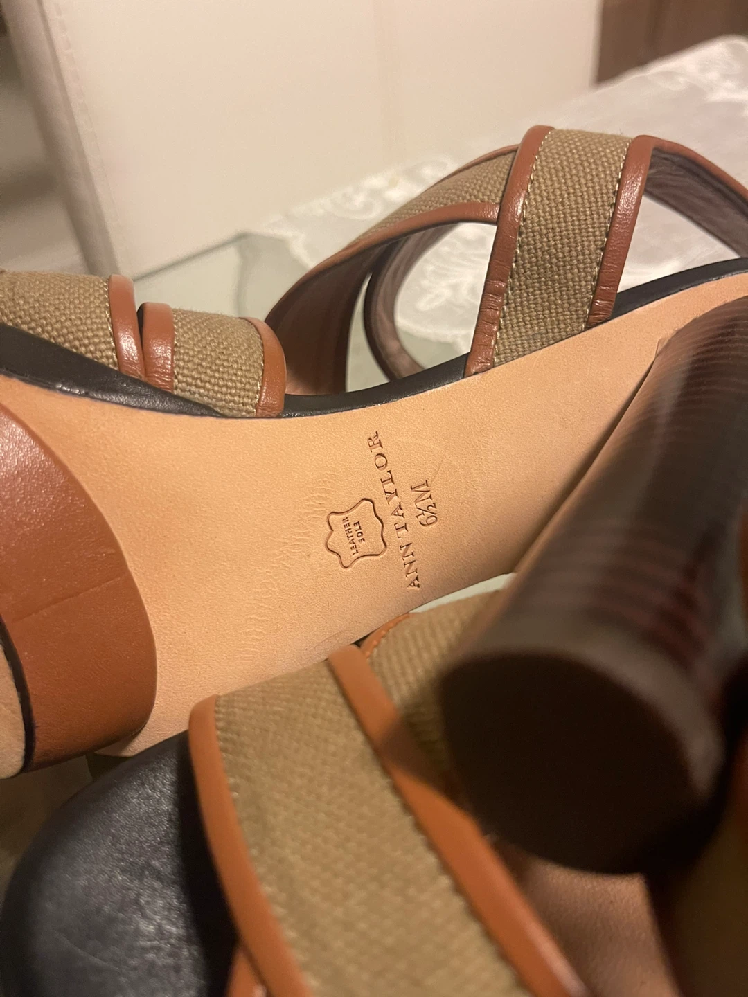 Ann Taylor Rosemary Canvas Platform Sandals Size 6.5 - photo 5