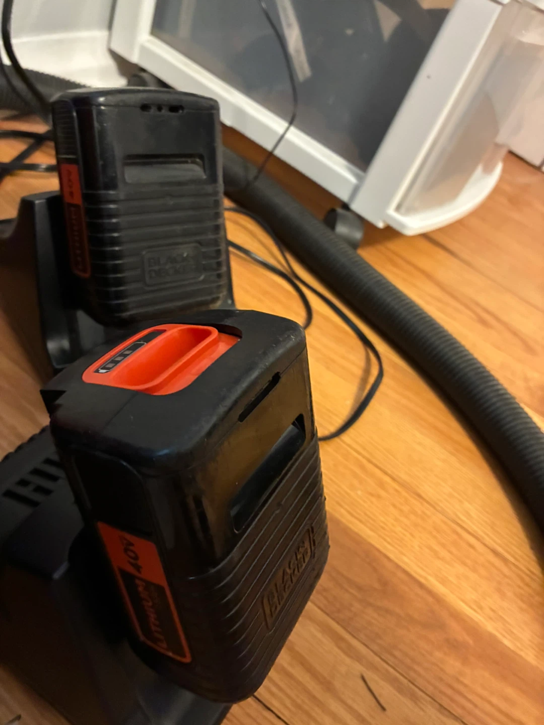 Black & Decker 40V Lithium-Ion Batteries (2) with Chargers - photo 2