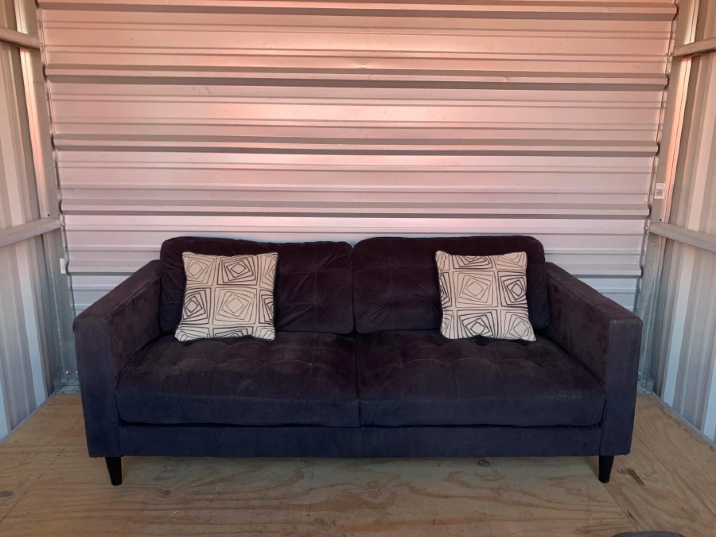 Dark Grey Tufted Sofa - photo 4